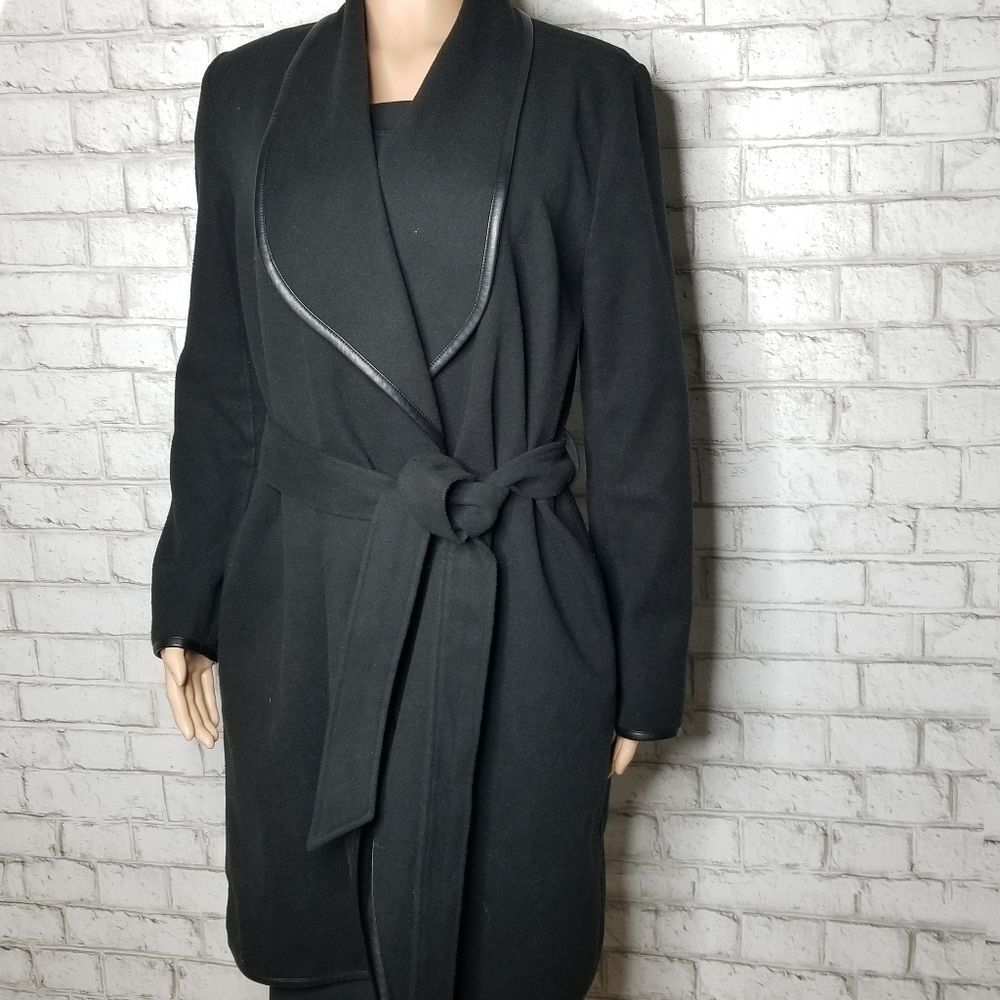 Belle belted Coat By Badgley Mischka